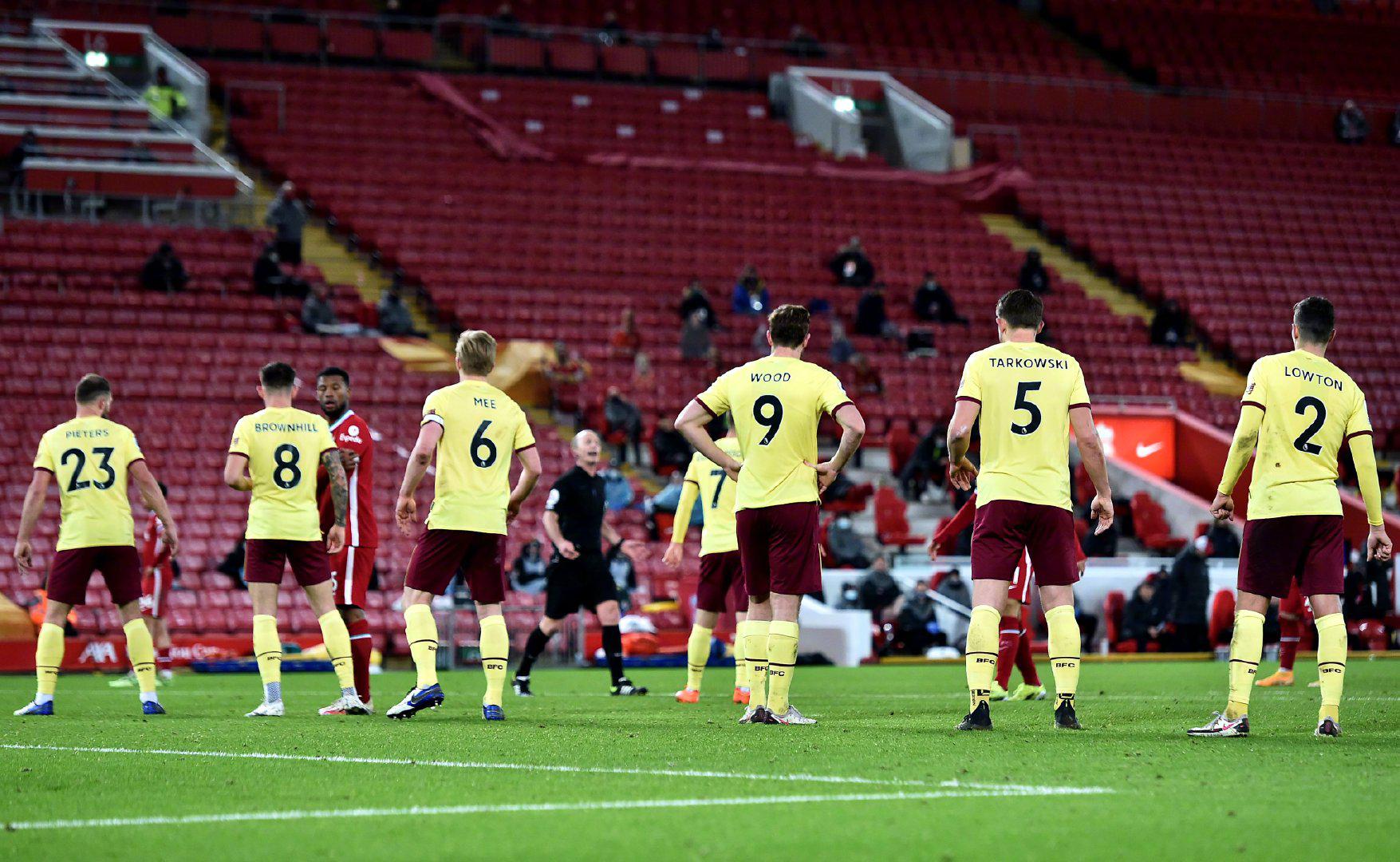 水晶宫中场 水晶宫中场