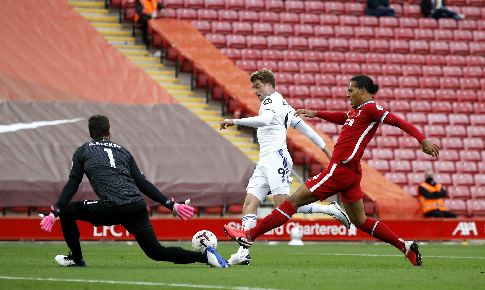 也是透露了 也是透露了